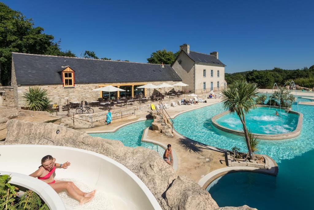 Mobilhome Tout Confort M9 Domaine De Lanniron Quimper Bagian luar foto